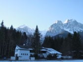 Haus Zugspitze im Winter