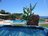 Spa pool , ocean in the background