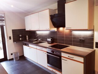 Kitchen with terracedoor