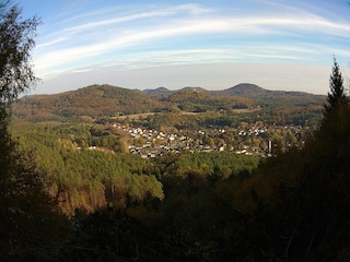 Merzalben mit Burgblick