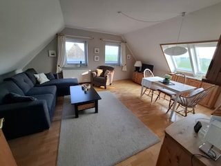 Wohnzimmer mit Schlafcouch