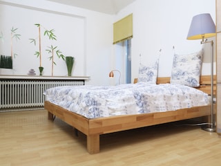 Schlafzimmer 1 in Wohnung 2