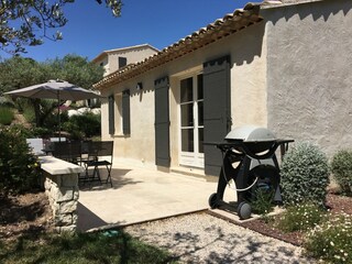 Villa Eyragues Outdoor Recording 10