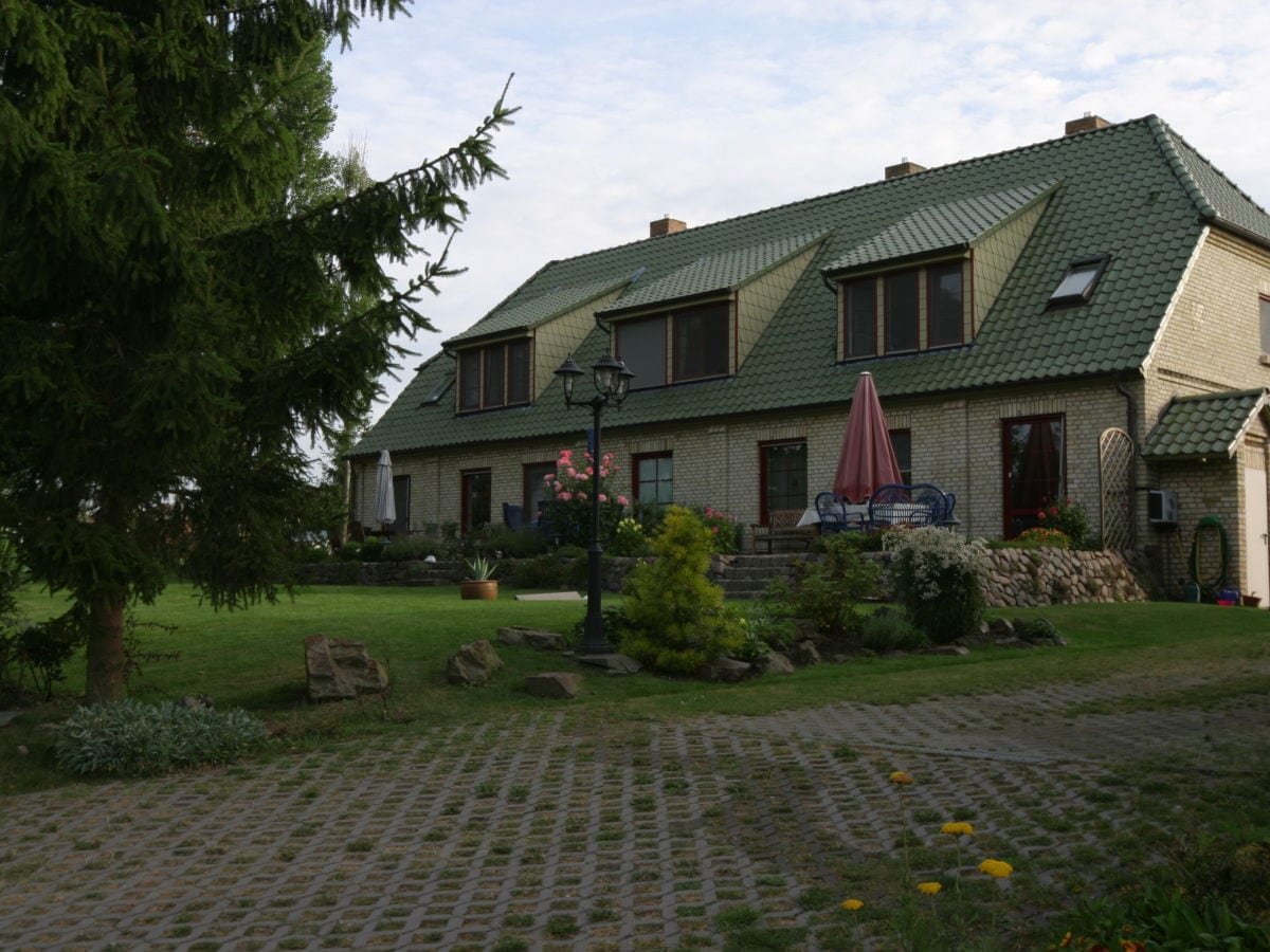 The Fischerhaus with lawn and barbecue