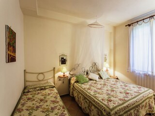 Farmhouse Marsciano Features 25