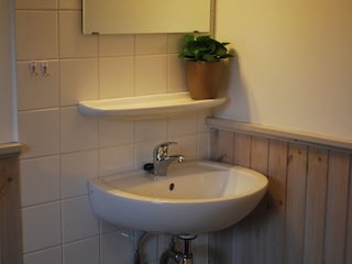 Doppelzimmer mit Waschbecken