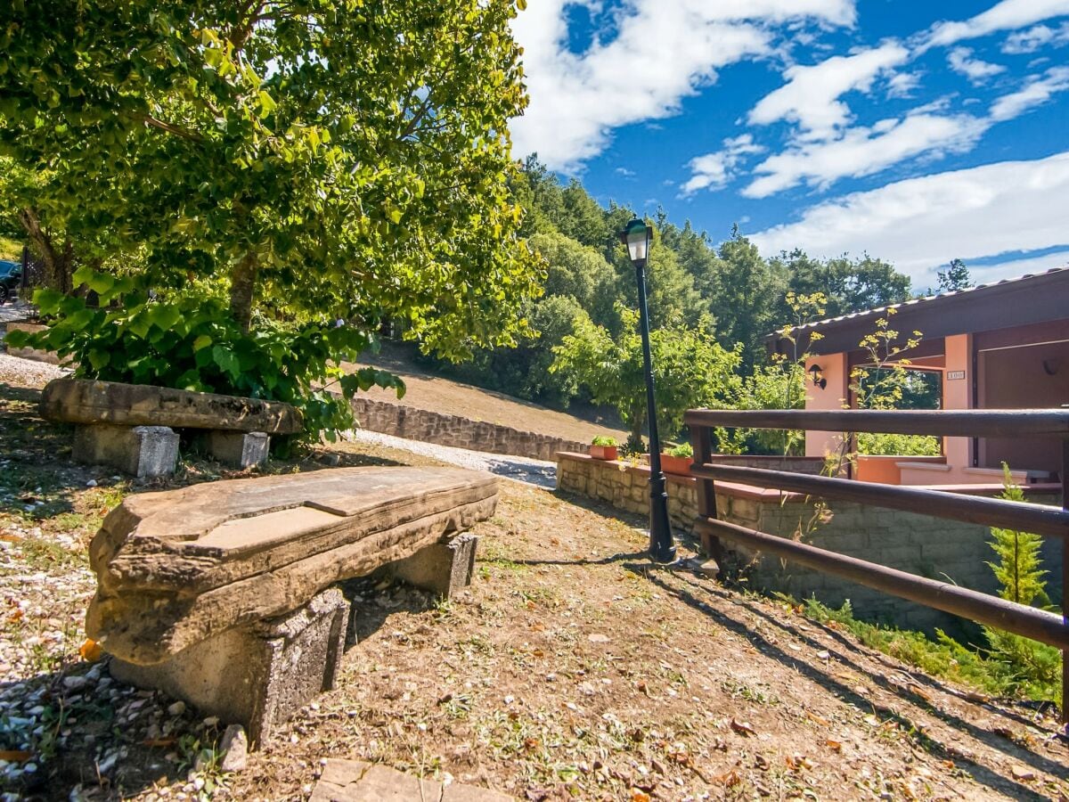 Bauernhof Apecchio Außenaufnahme 11