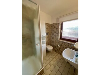 Bad am Schlafzimmer 2