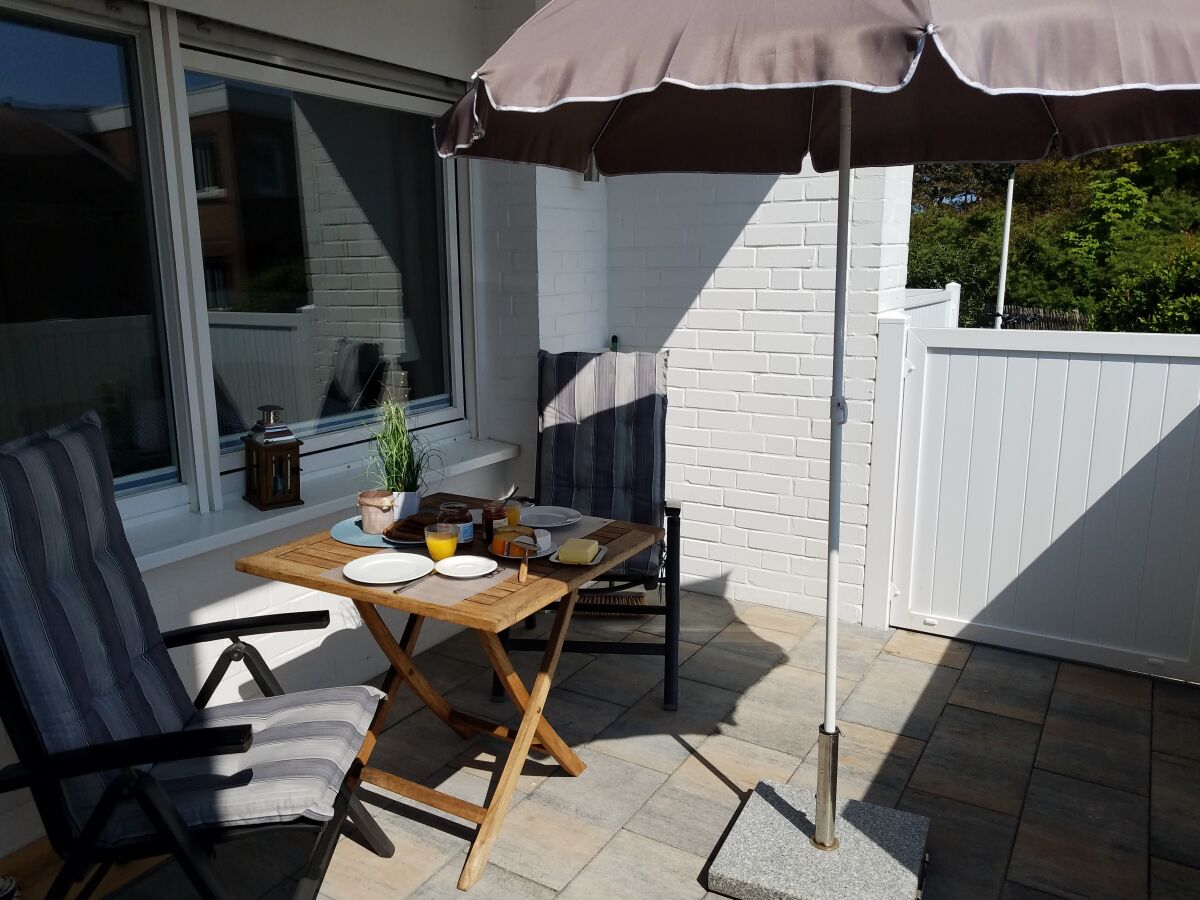 Frühstücken auf der Terrasse