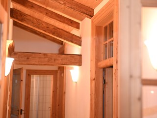 Liebevolle Handarbeit statt  übliche Hotelausstattung