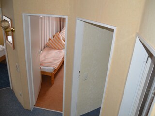Vom Flur in jedes Zimmer