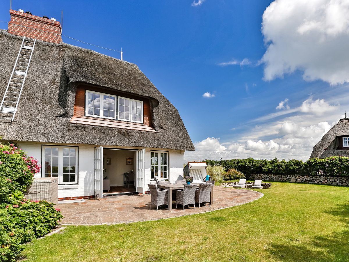 reetgedecktes 5 sterne ferienhaus in suedlage