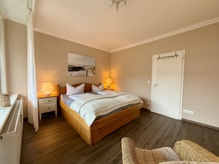 Schlafzimmer mit Balkon