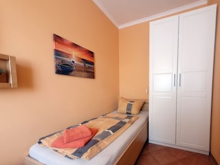 Holiday apartment Kühlungsborn-West Bedroom 14