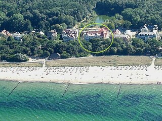 Luftbild v. Dünenschloss (Kreis): direkt am Strand