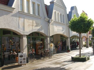 One of the numerous shopping arcades in Kühlungsborn