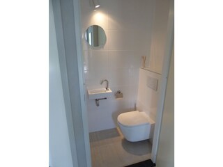 WC EG (neu renoviert 2021)