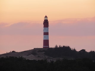 Leuchtturm beim Sonnenuntergang