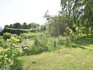 Ferienhaus Geräumige Ferienwohnung mit Trampolin in Hornstorf - Hornstorf - image1