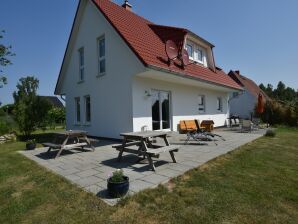 Maison de vacances spacieuse avec trampoline à Hornstorf - Hornstorf - image1