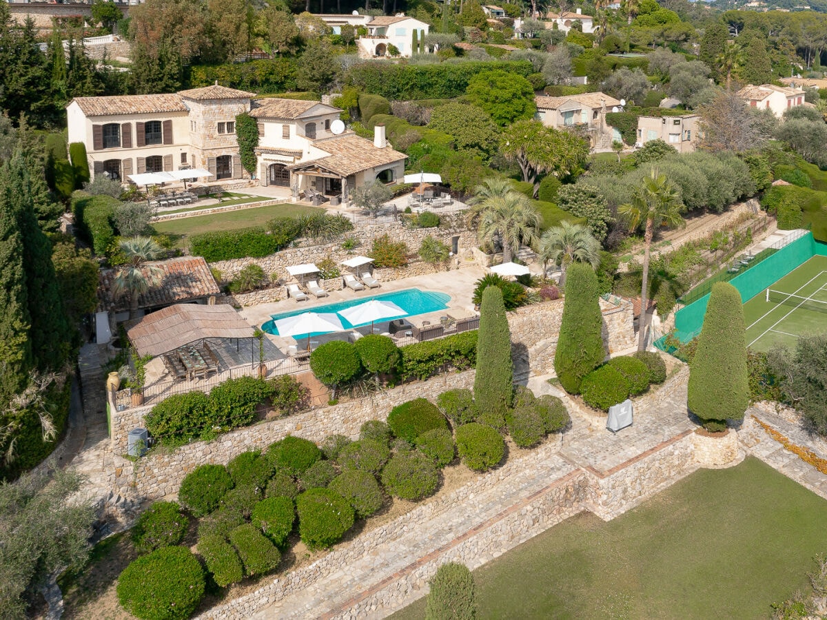 Villa Mougins Outdoor Recording 1