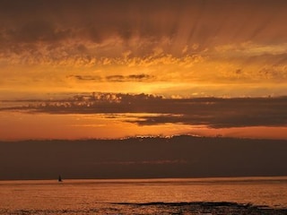 Sonnenungtergang am naheliegenden Strand