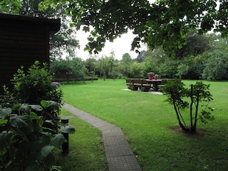 Liegewiese, Grillplatz