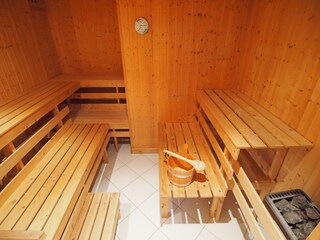 Grosse Sauna in der Remise