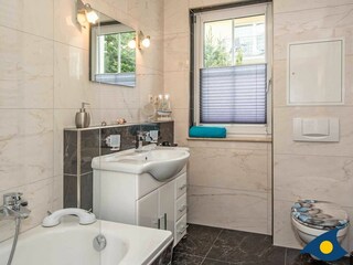 Badezimmer mit Wanne