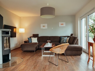 Wohnzimmer mit Sicht auf den See