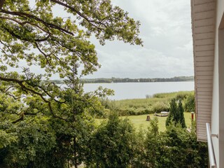 Blick aus Schlafzimmer 1;2