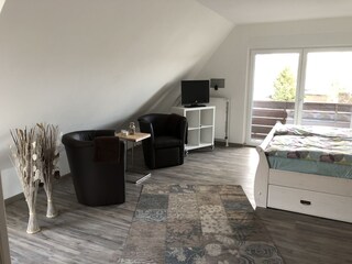 Zimmer 2 OG