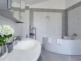 Bathroom with tub