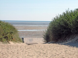 Zugang zum Strand bei Ebbe