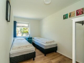 Schlafzimmer 2  mit 2 Boxspringbetten