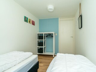 Schlafzimmer 2  mit 2 Boxspringbetten