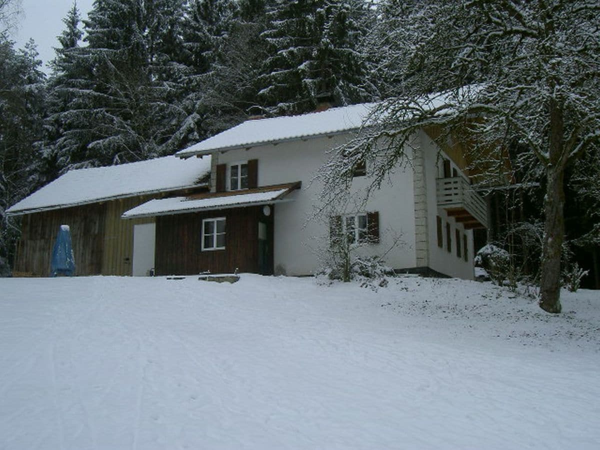 Ferienhaus Gunderding im Winter