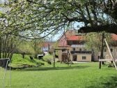 Blick vom Garten/Spielplatz Richtung Haus