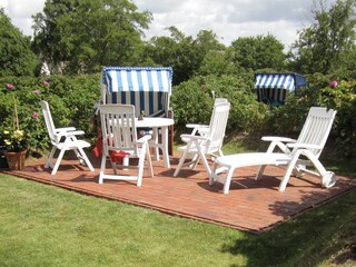 Terrasse mit Strandkorb