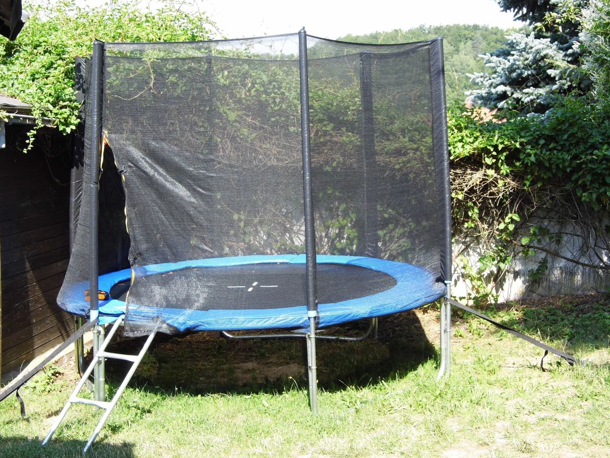 TRampolin