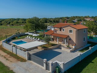 Villa Tinjan Buitenaudio-opname 2