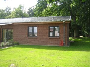 Prettig appartement aan de Oostzeekust met tuin en barbecue - Stubbendorf - image1