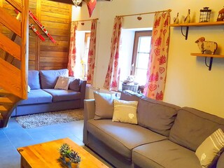 Alpine hut Châtel Features 16