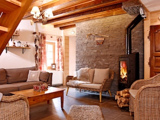 Alpine hut Châtel Features 10