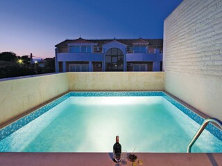 Terrace pool