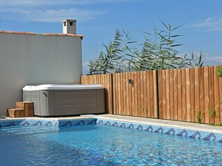 Holiday house Le Grau-du-Roi  35