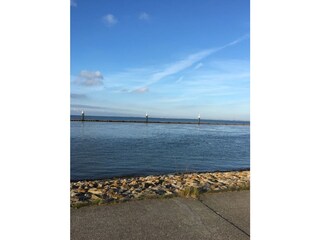 Blick auf das Jade Fahrwasser