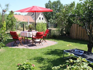 geschützter Sitzplatz im Garten