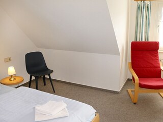viel Platz im Schlafzimmer
