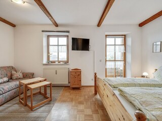 Apartment Lam Ausstattung 23